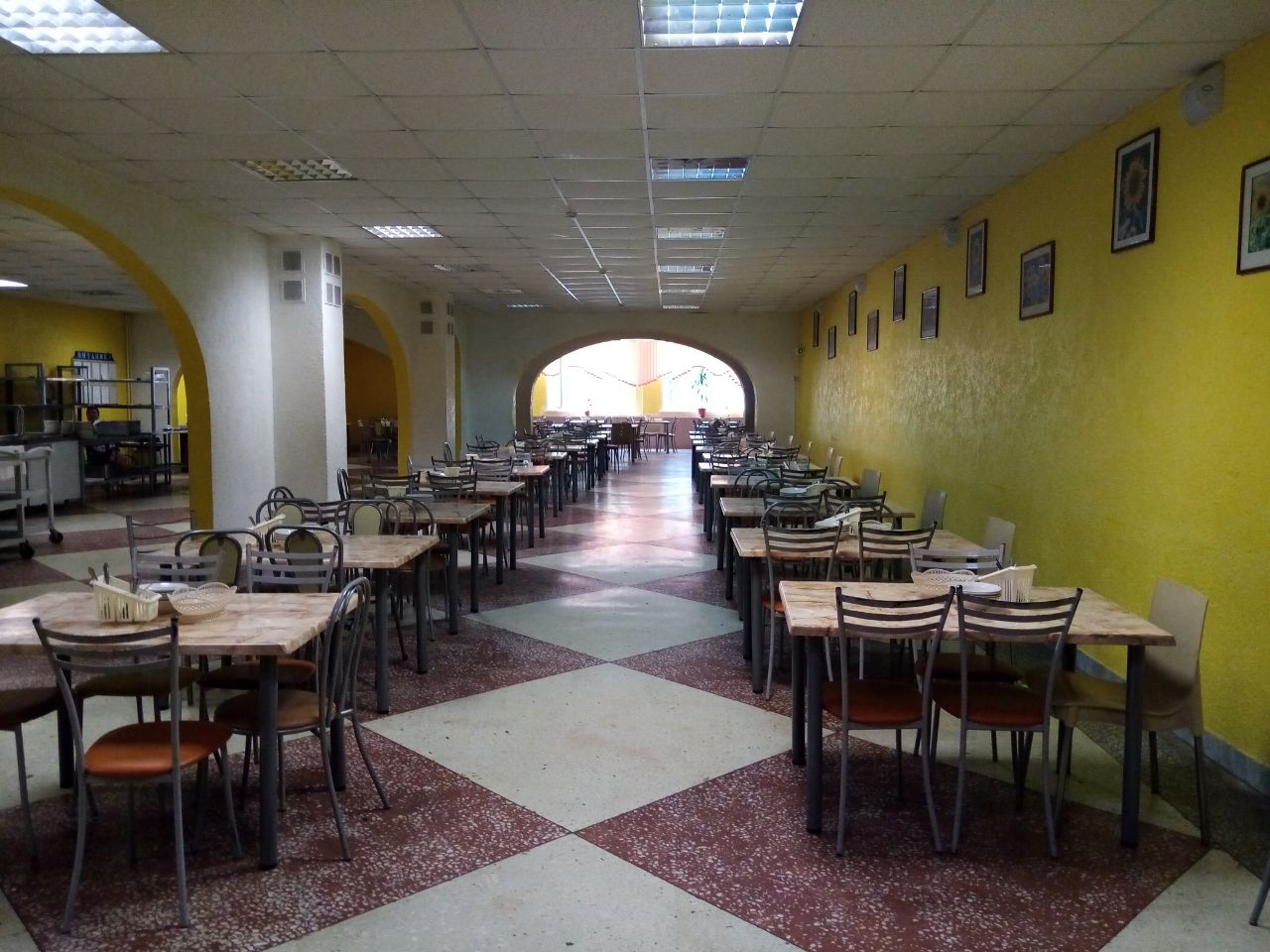 Столовая Столовая.